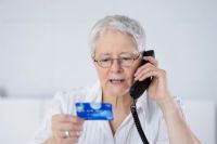 Fraude téléphonique sur une dame de 87 ans : trois arrestations à Sherbrooke